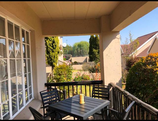 2 BEDROOM TOWNHOUSE FOR SALE IN EDEN GLEN